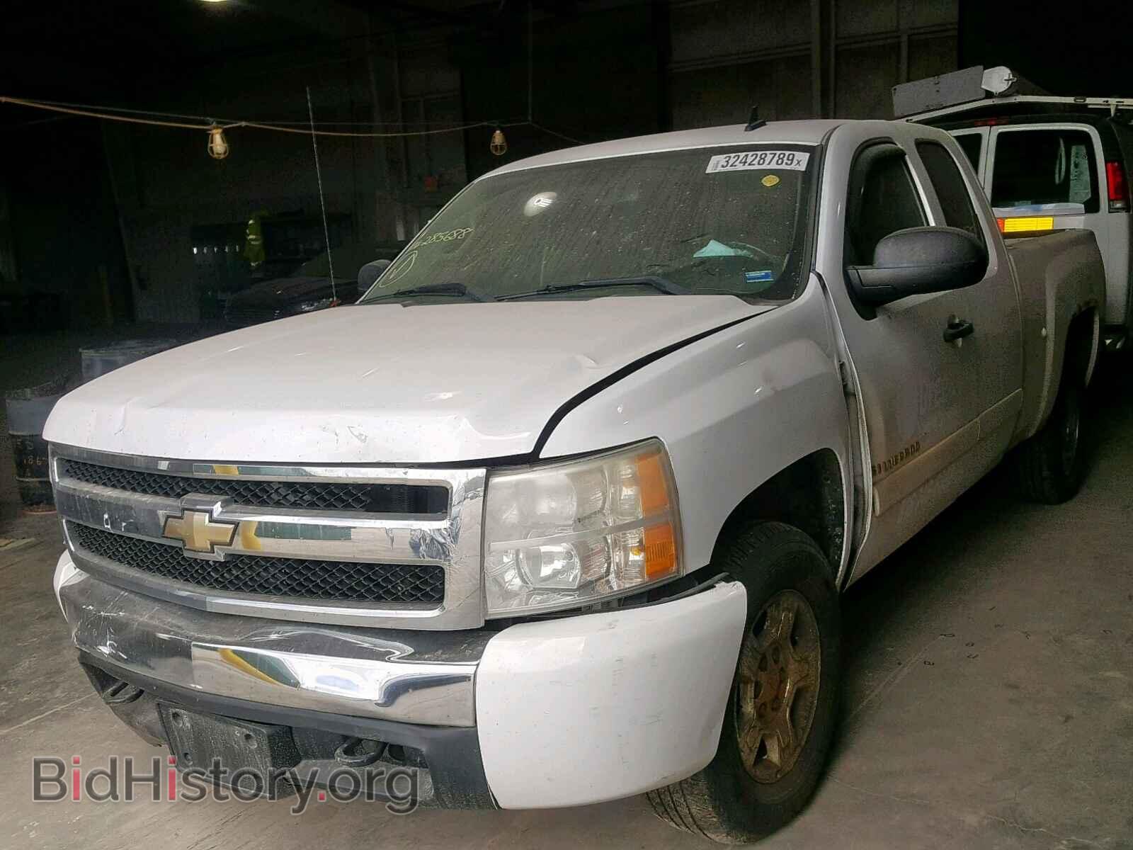 2008 CHEVROLET SILVERADO - VIN: 2GCEC19J881285688 - Фото 2