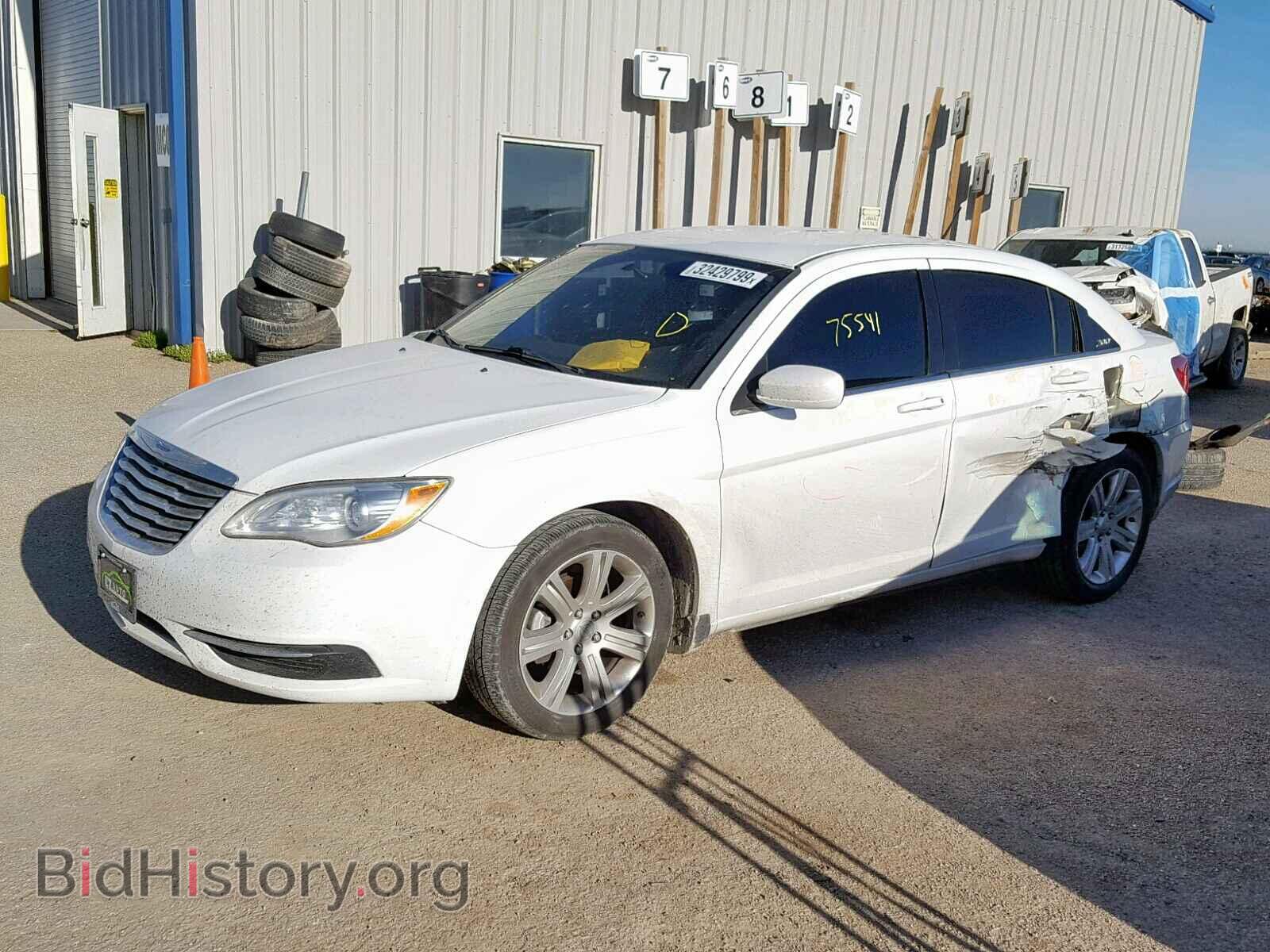 2013 CHRYSLER 200 - VIN: 1C3CCBAB4DN762874 - Photo 2