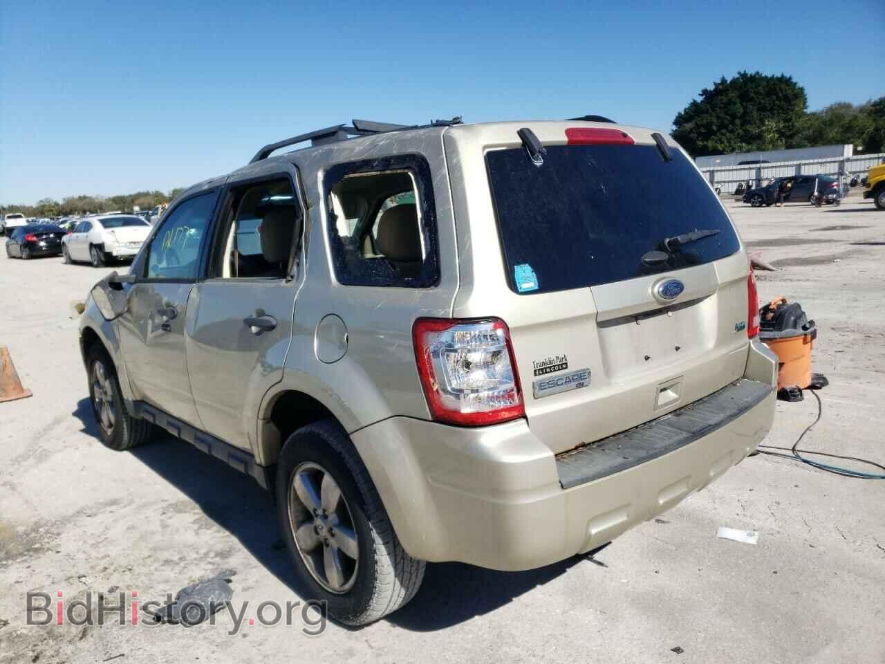 2011 FORD ESCAPE - VIN: 1FMCU0DG6BKB96330 - Фото 3
