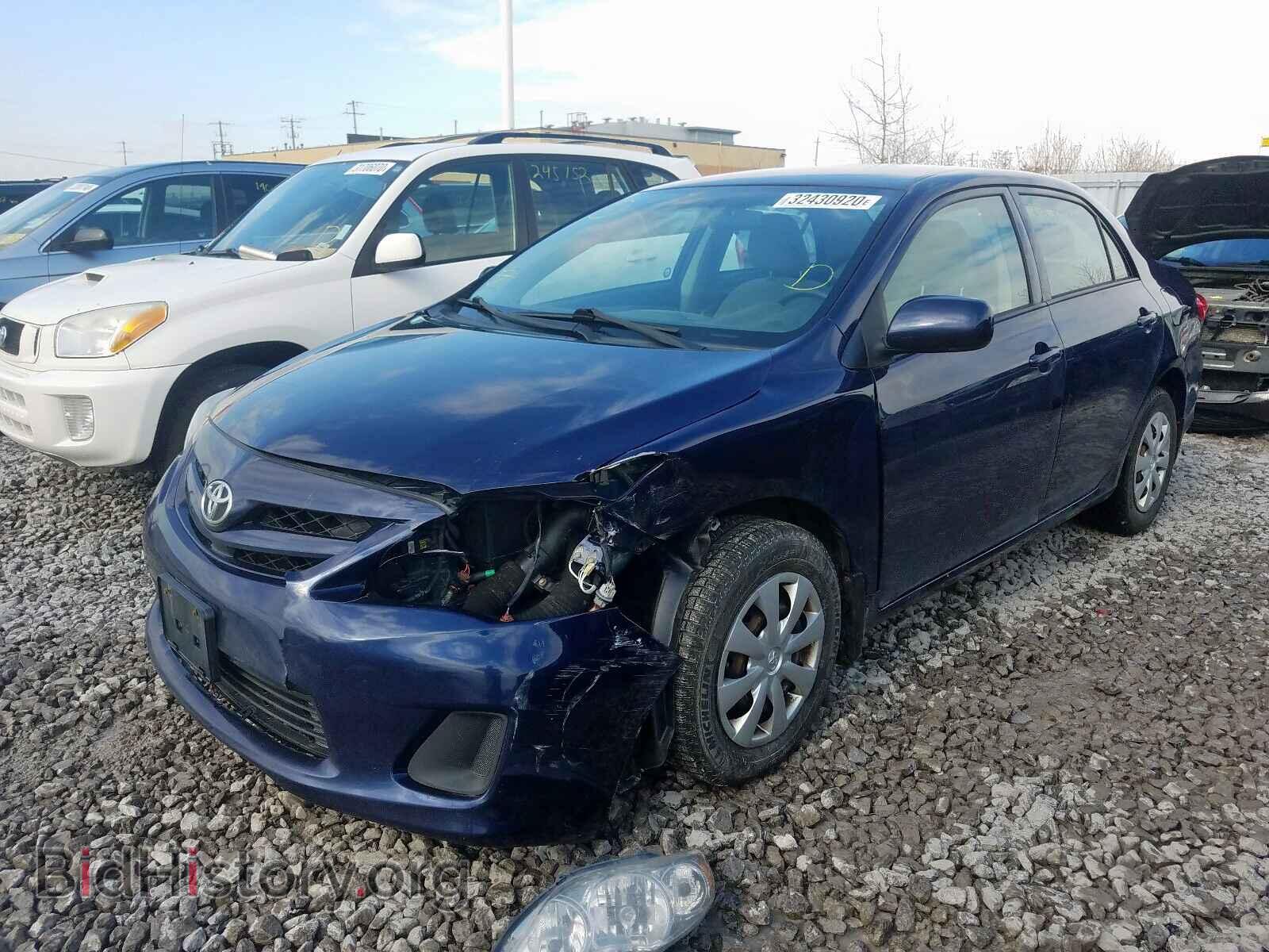 2011 TOYOTA COROLLA - VIN: 2T1BU4EE5BC733291 - Фото 2