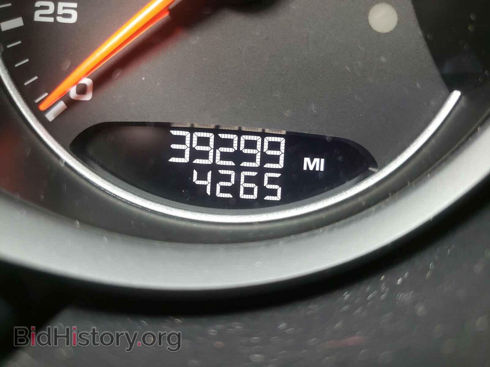 2017 PORSCHE CAYENNE - VIN: WP1AA2A23HKA88957 - Фото 8