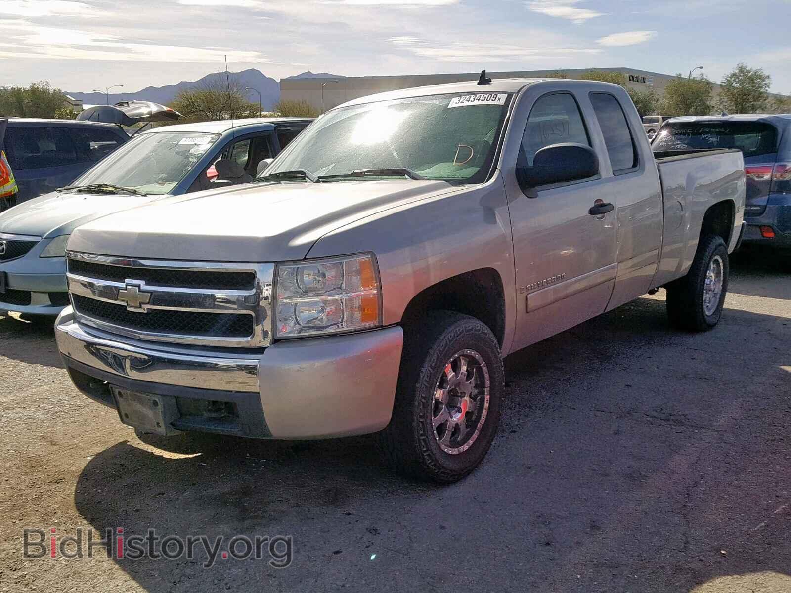2007 CHEVROLET SILVERADO - VIN: 2GCEK19J071729227 - Фото 2