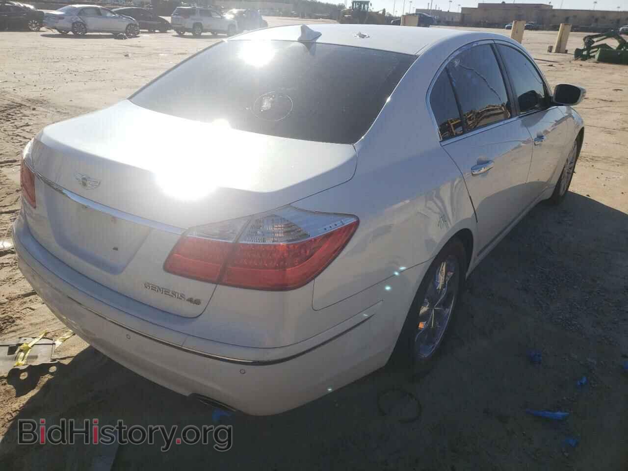 2011 HYUNDAI GENESIS - VIN: KMHGC4DF3BU127439 - Фото 4