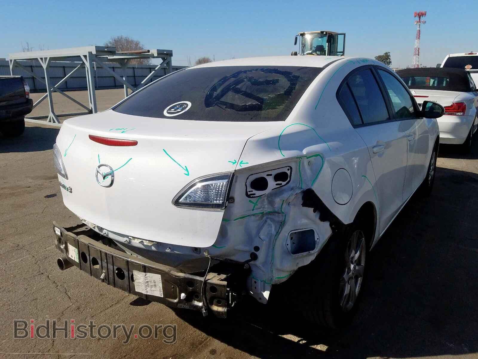2011 MAZDA 3 - VIN: JM1BL1VG1B1433089 - Фото 4