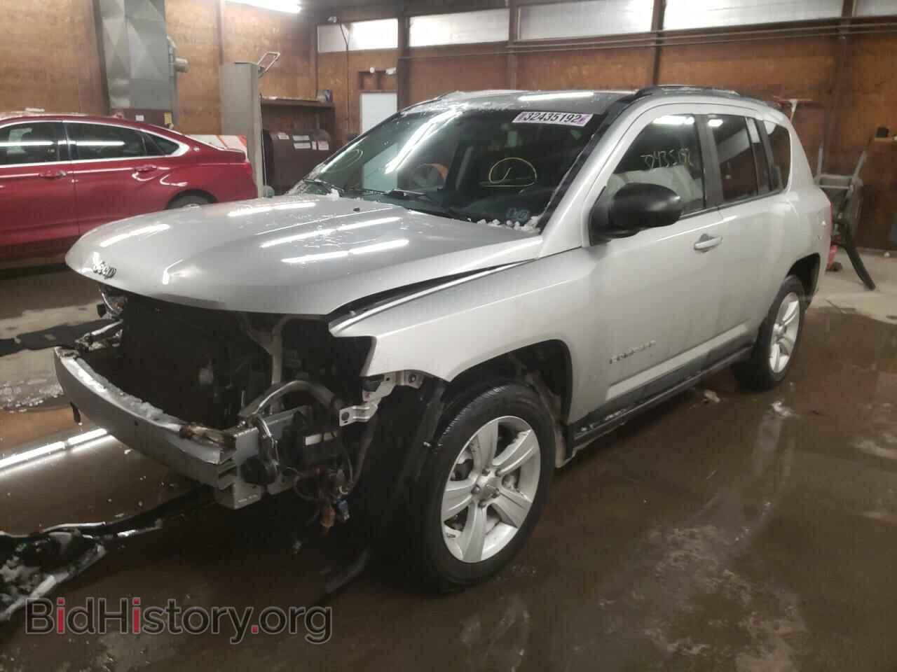 2011 JEEP COMPASS - VIN: 1J4NF1FB8BD279304 - Photo 2