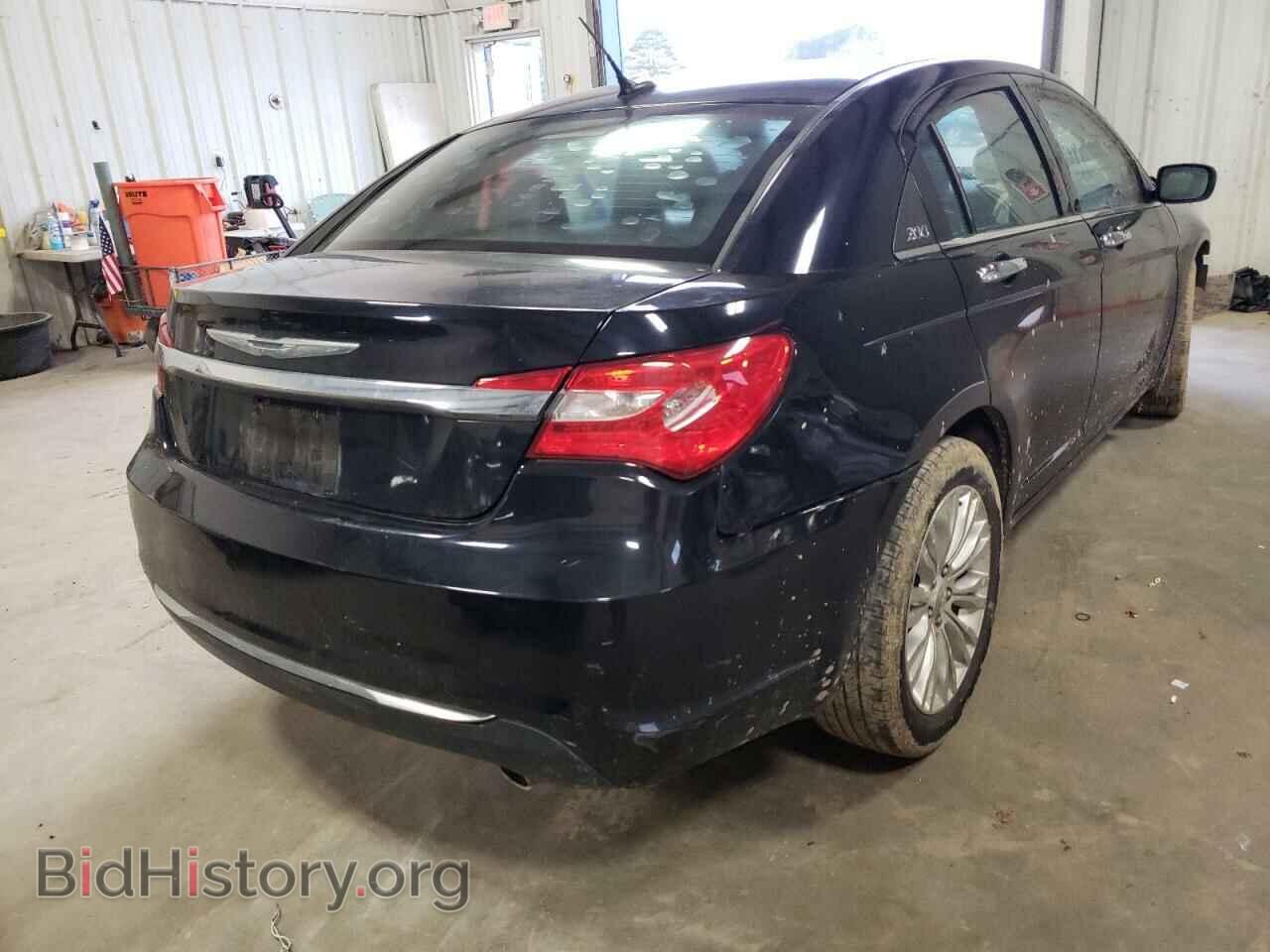 2011 CHRYSLER 200 - VIN: 1C3BC2FG9BN572047 - Фото 4