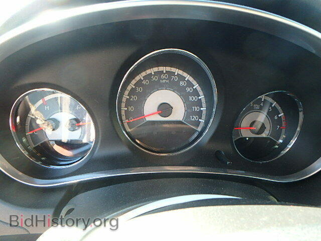 2011 CHRYSLER 200 - VIN: 1C3BC2FGXBN518255 - Фото 8
