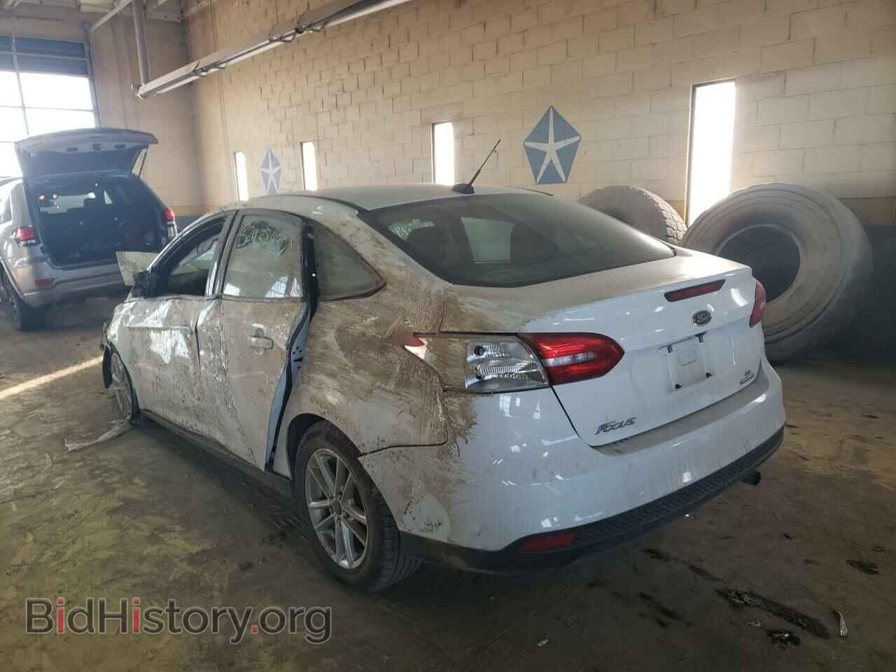 2016 FORD FOCUS - VIN: 1FADP3F26GL243849 - Фото 3