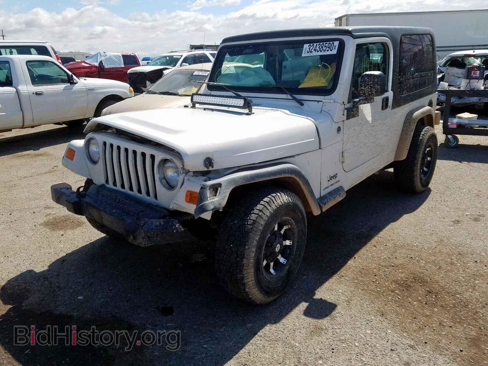 2005 JEEP WRANGLER - VIN: 1J4FA44S75P379713 - Фото 2