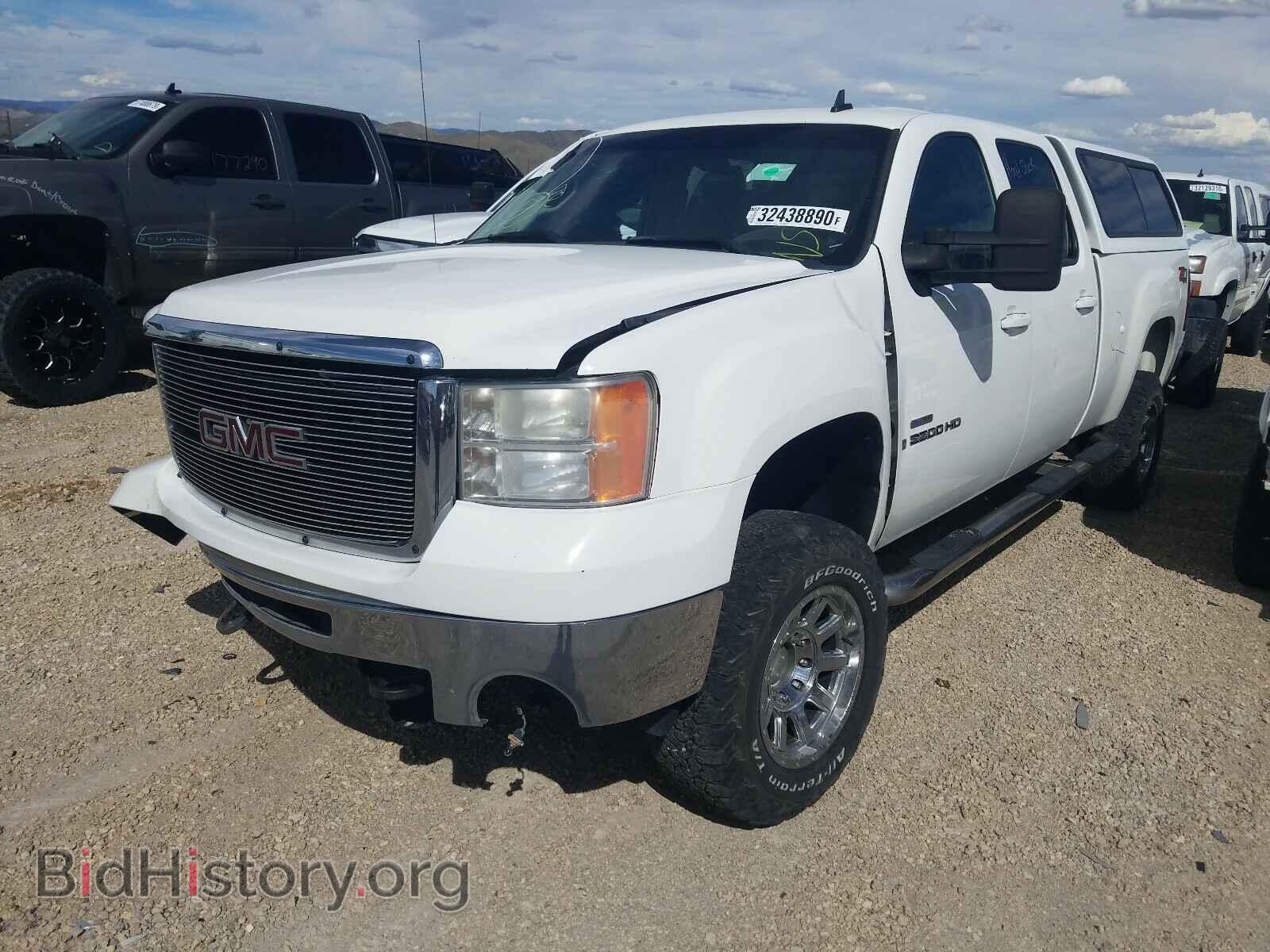 2008 GMC SIERRA - VIN: 1GTHK23638F138889 - Фото 2