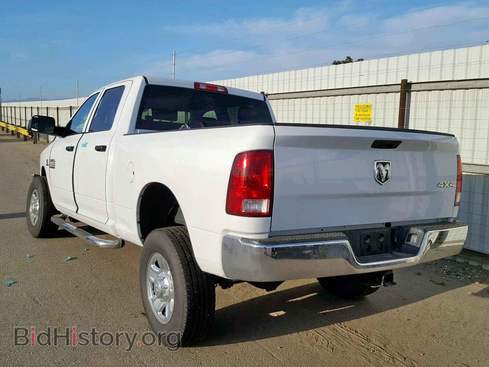 2018 RAM 2500 ST - VIN: 3C6UR5CL0JG206692 - Фото 3