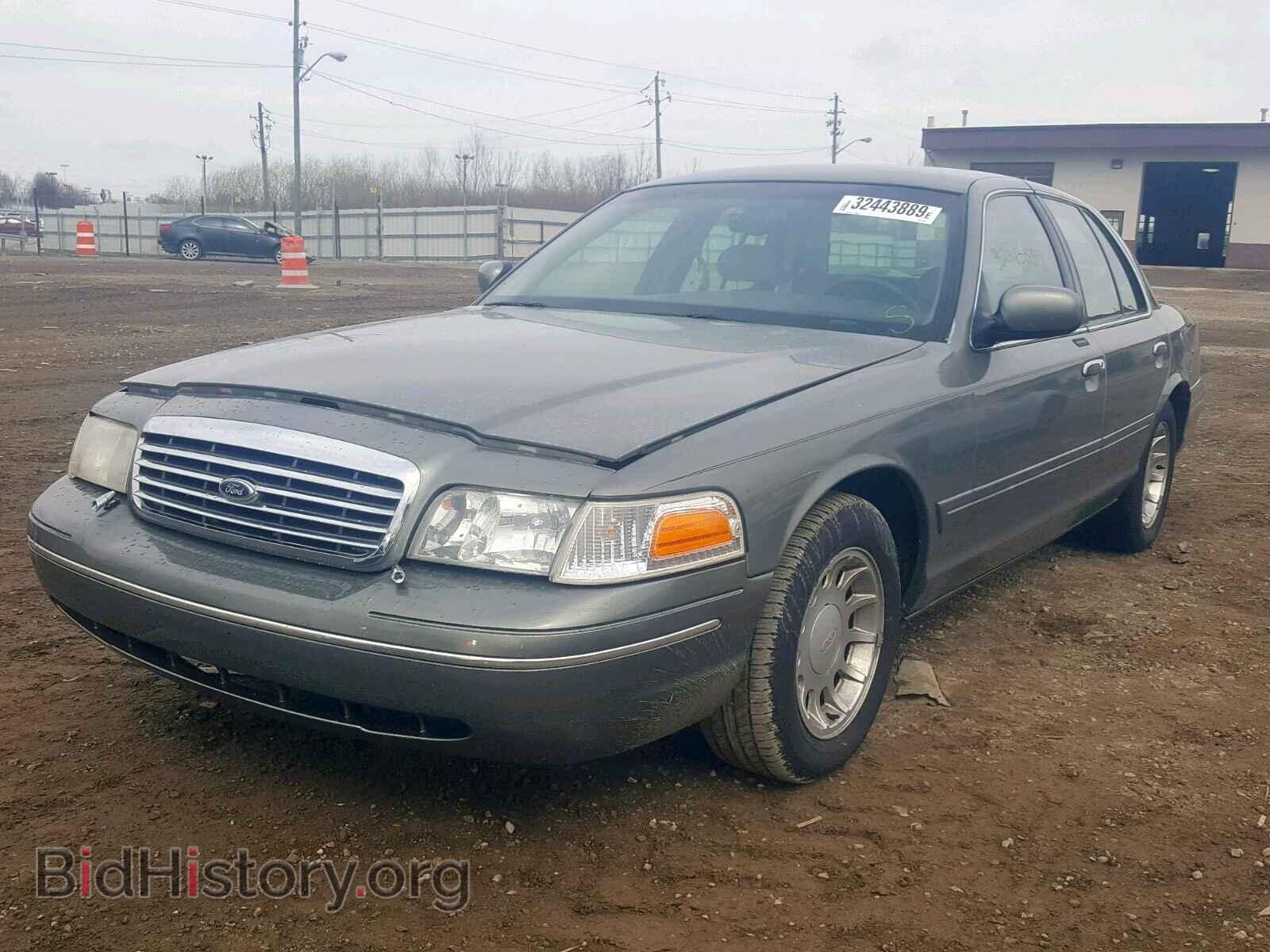 2000 FORD CROWN VIC - VIN: 2FAFP74W3YX117328 - Фото 2