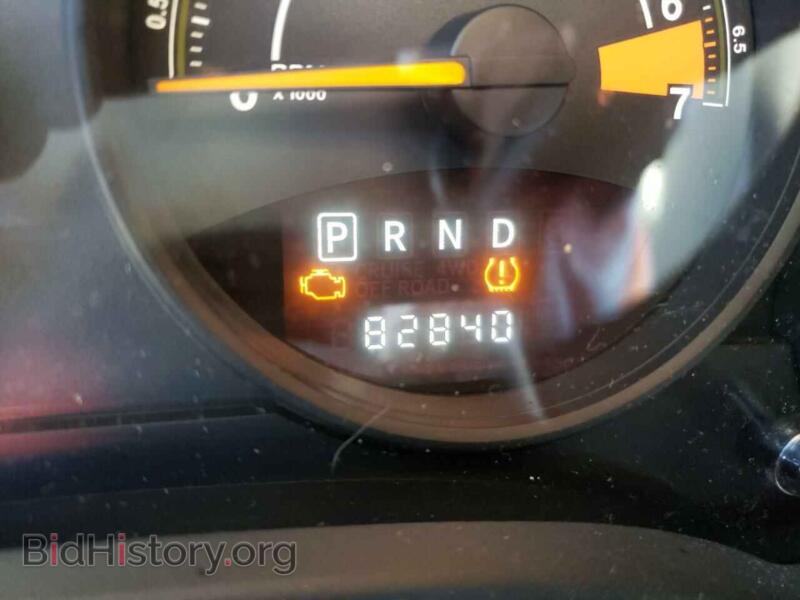 2014 Jeep COMPASS (VIN 1C4NJDBB6ED727412) — photo 8 of 10