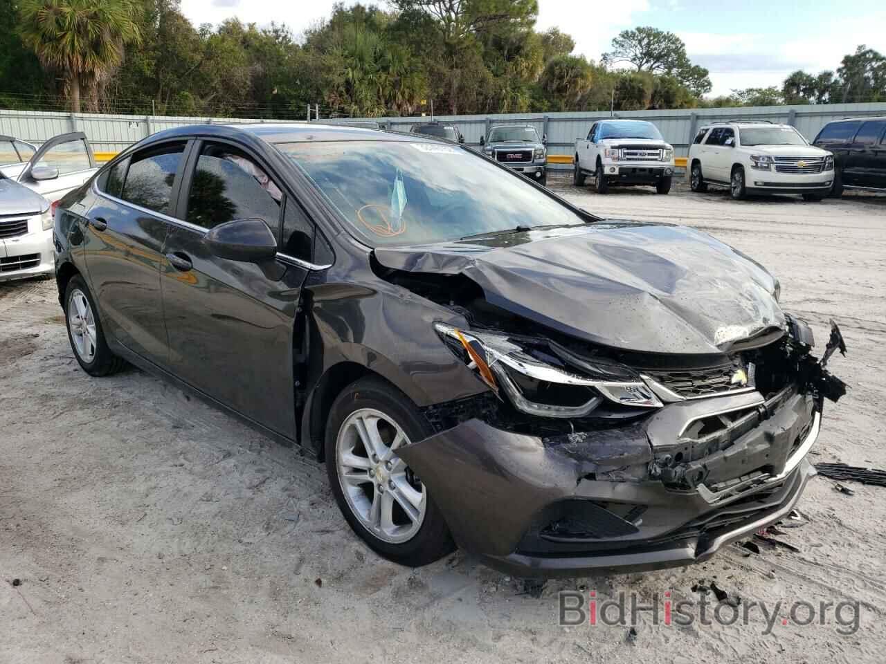 Photo 1G1BE5SM2H7209484 - CHEVROLET CRUZE 2017