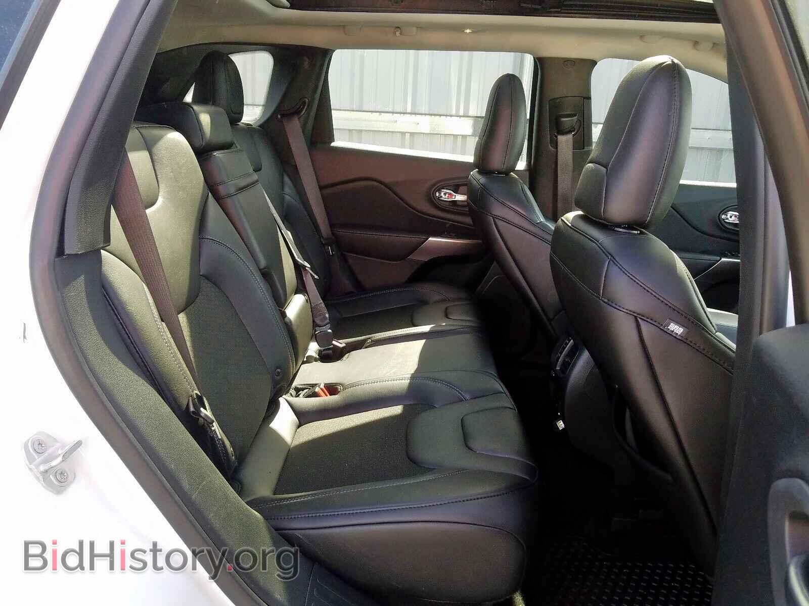 2019 JEEP CHEROKEE - VIN: 1C4PJMLB0KD252892 - Фото 6