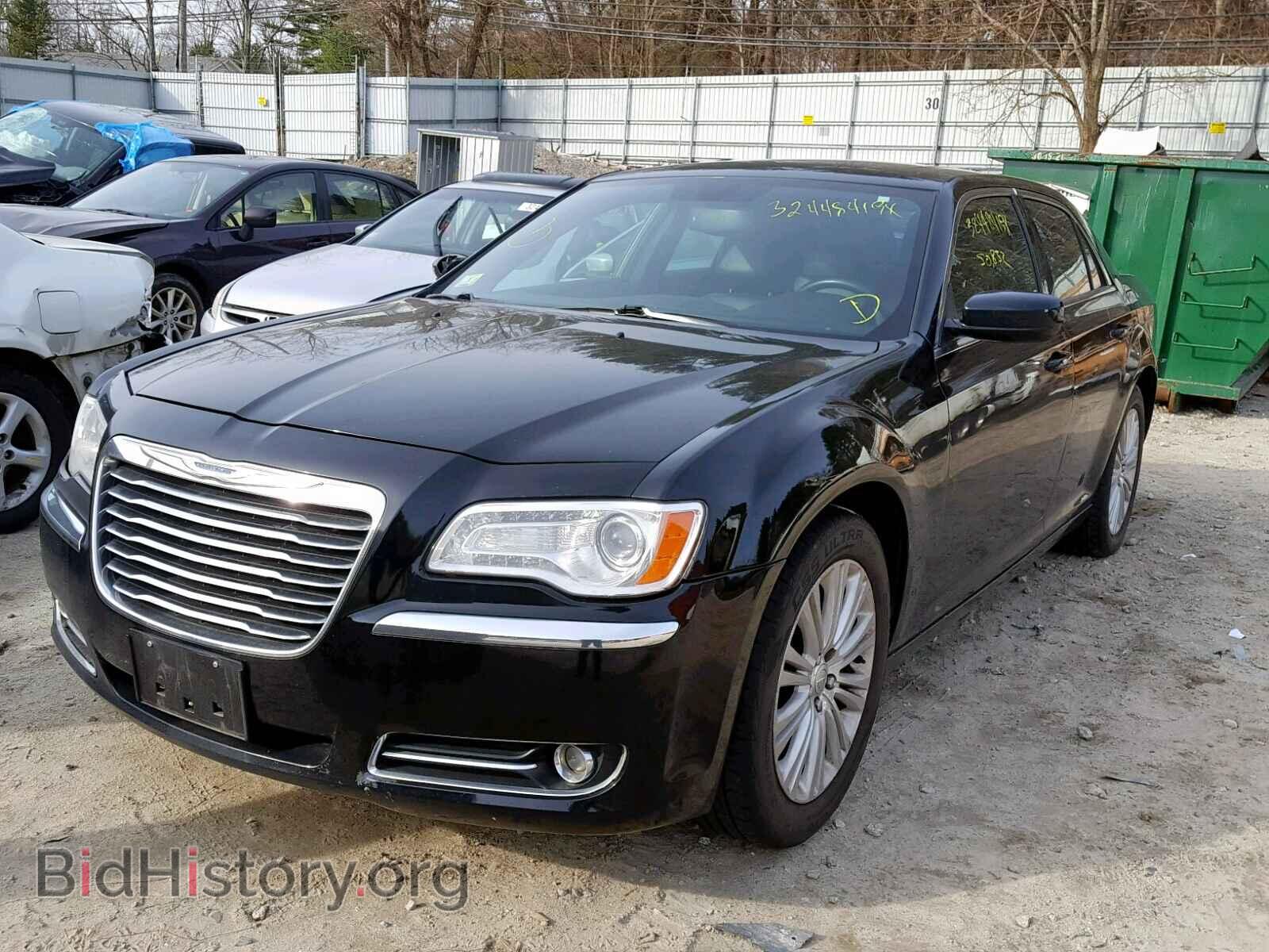 2013 CHRYSLER 300 - VIN: 2C3CCARG5DH659689 - Фото 2