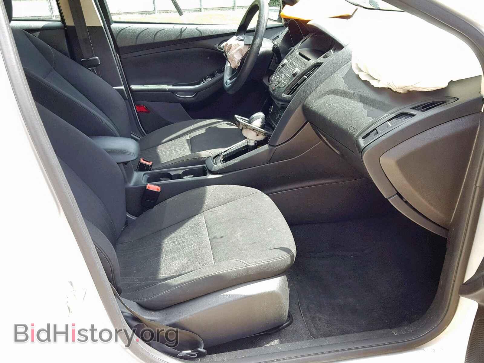2016 FORD FOCUS SE - VIN: 1FADP3K24GL338870 - Фото 5