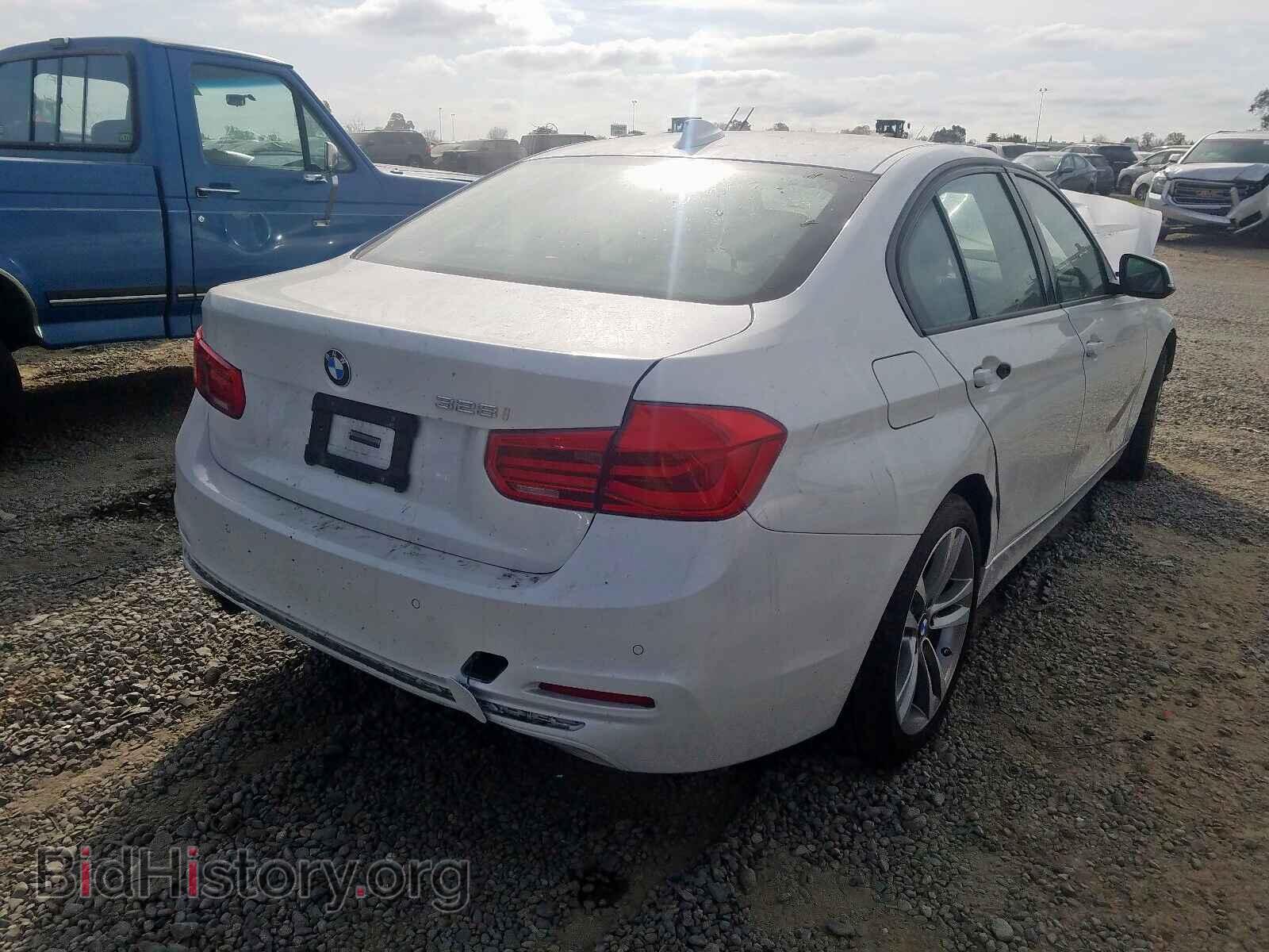 2016 BMW 3 SERIES - VIN: WBA8E9G51GNU29944 - Фото 4