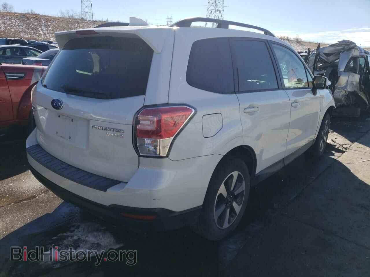 2017 SUBARU FORESTER - VIN: JF2SJAGC1HH582622 - Фото 4