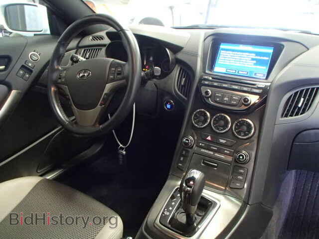 2013 HYUNDAI GENESIS - VIN: KMHHT6KD6DU112860 - Фото 9