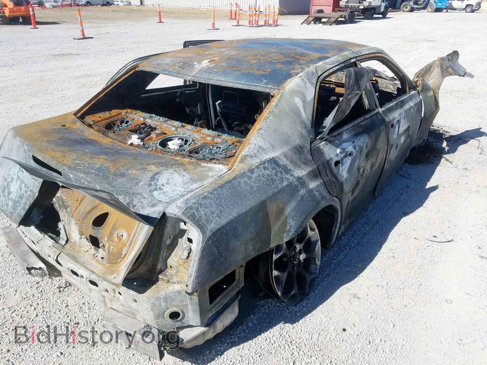 2016 CHRYSLER 300 - VIN: 2C3CCAGG6GH225045 - Фото 4