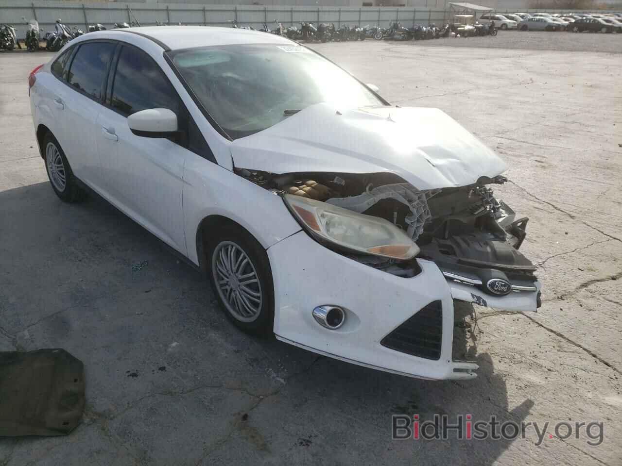 Photo 1FAHP3F2XCL207383 - FORD FOCUS 2012