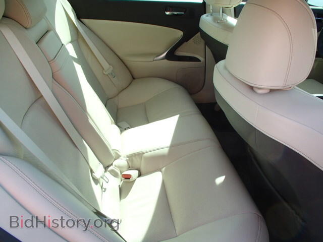 2011 LEXUS IS250 - VIN: JTHBF5C22B5145756 - Фото 6