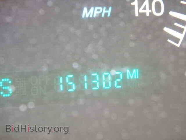 2000 CADILLAC DEVILLE - VIN: 1G6KF5799YU181261 - Photo 8