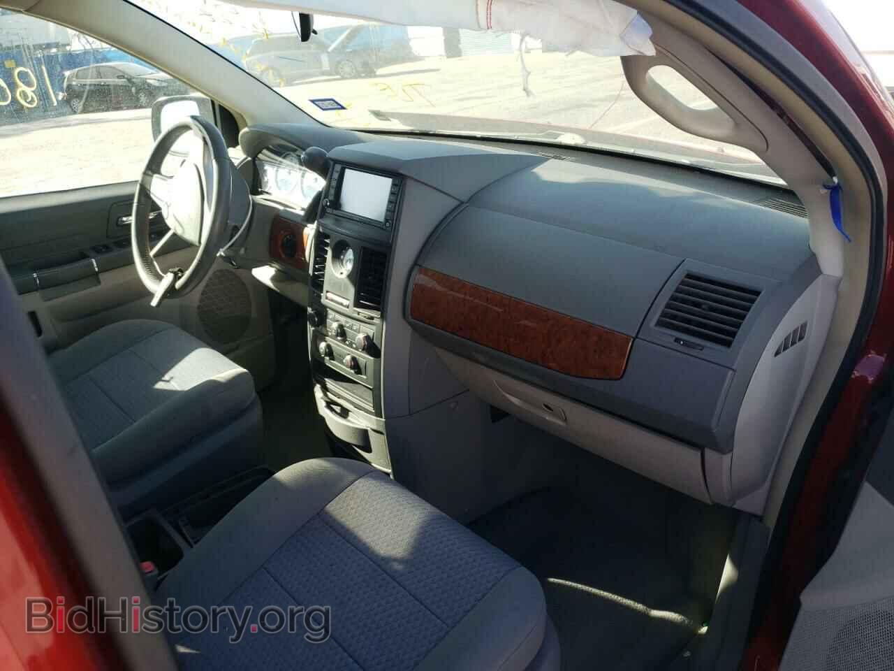 2008 CHRYSLER MINIVAN - VIN: 2A8HR44H18R629244 - Фото 9