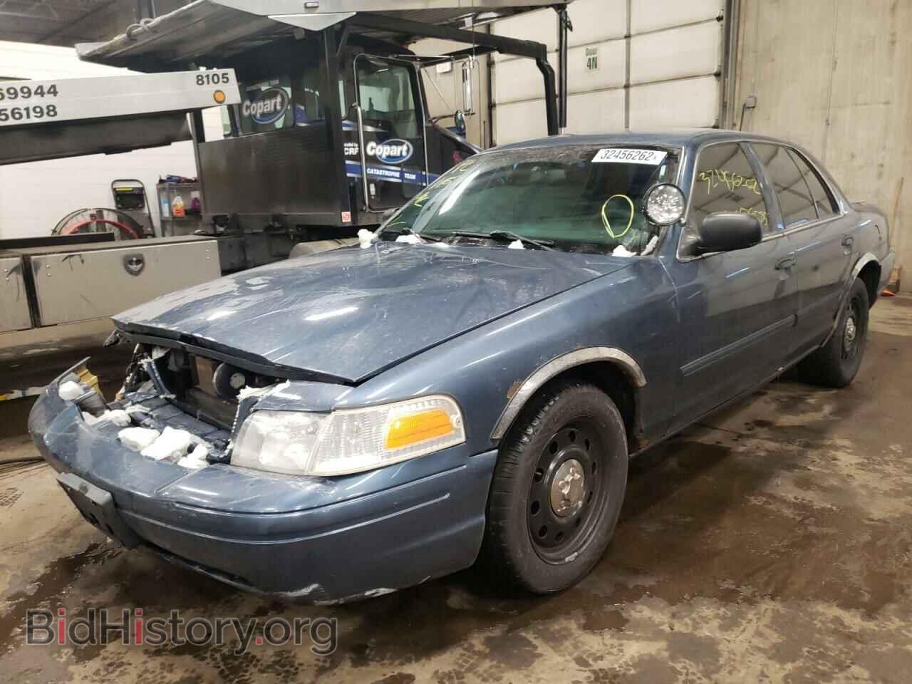 2011 FORD CROWN VIC - VIN: 2FABP7BV8BX123741 - Фото 2