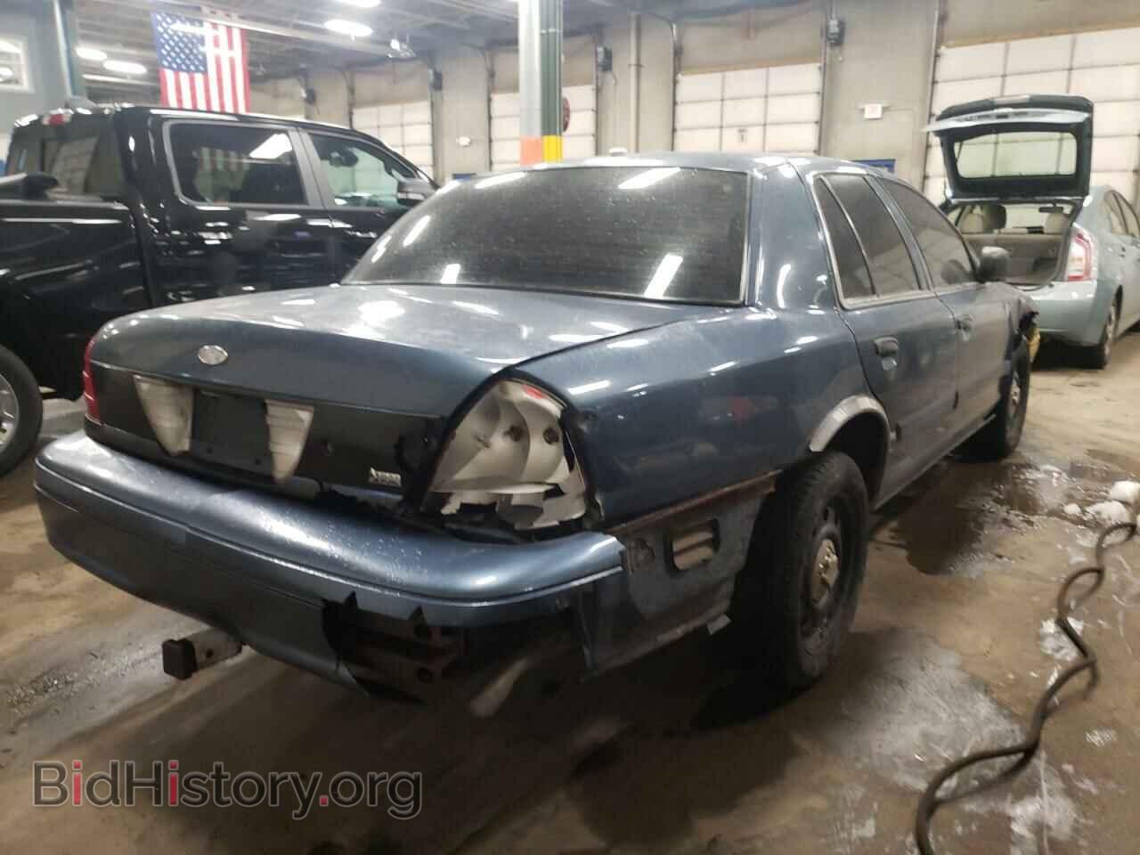 2011 FORD CROWN VIC - VIN: 2FABP7BV8BX123741 - Фото 4