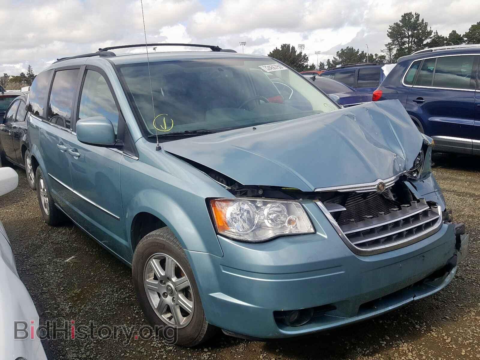 Фотография 2A4RR8D18AR393939 - CHRYSLER TOWN & COU 2010