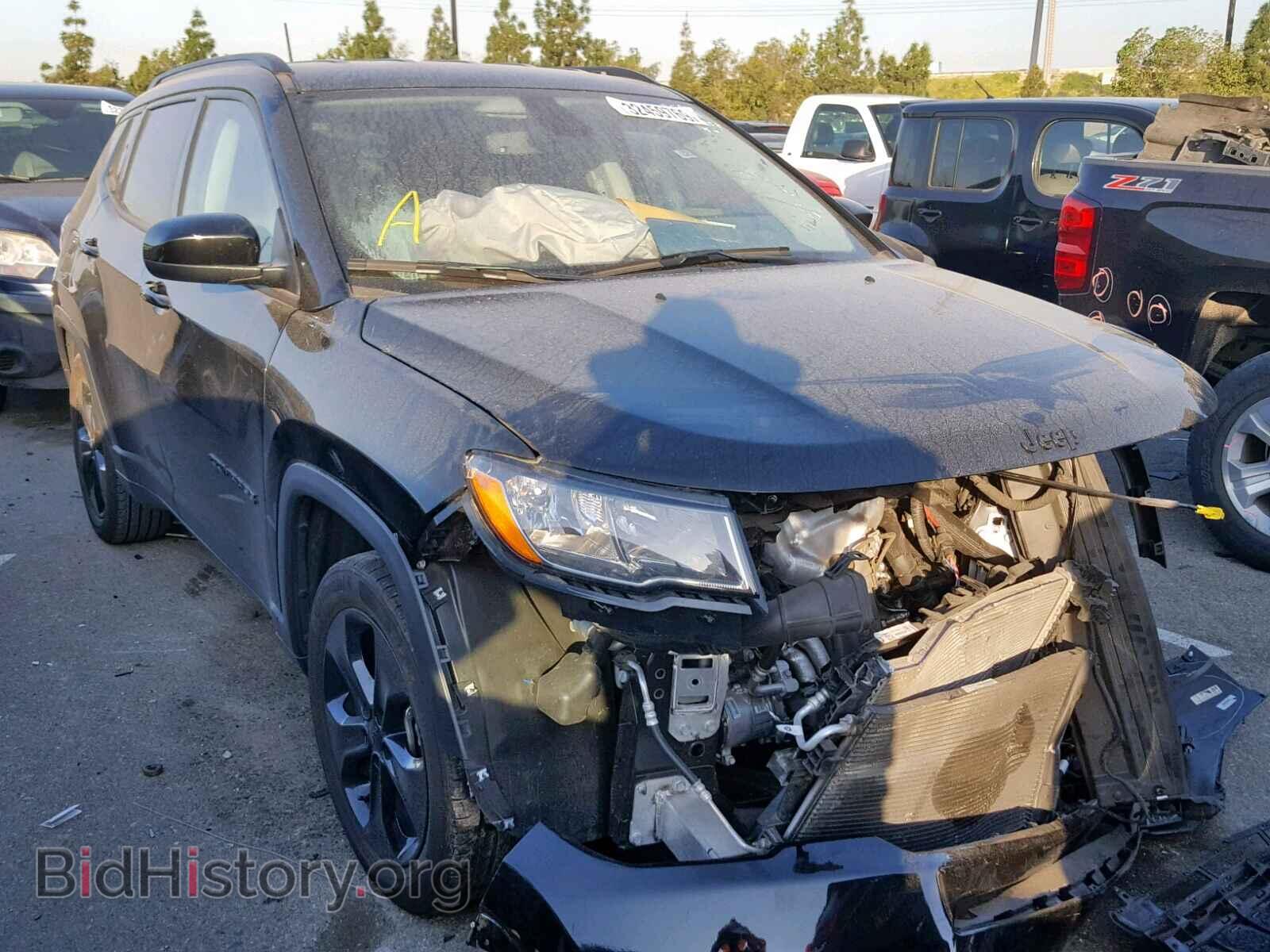 Photo 3C4NJCBB1JT438694 - JEEP COMPASS LA 2018