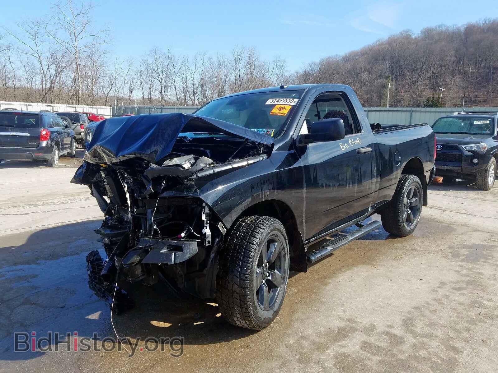 2014 RAM 1500 - VIN: 3C6JR7AT7EG305422 - Фото 2