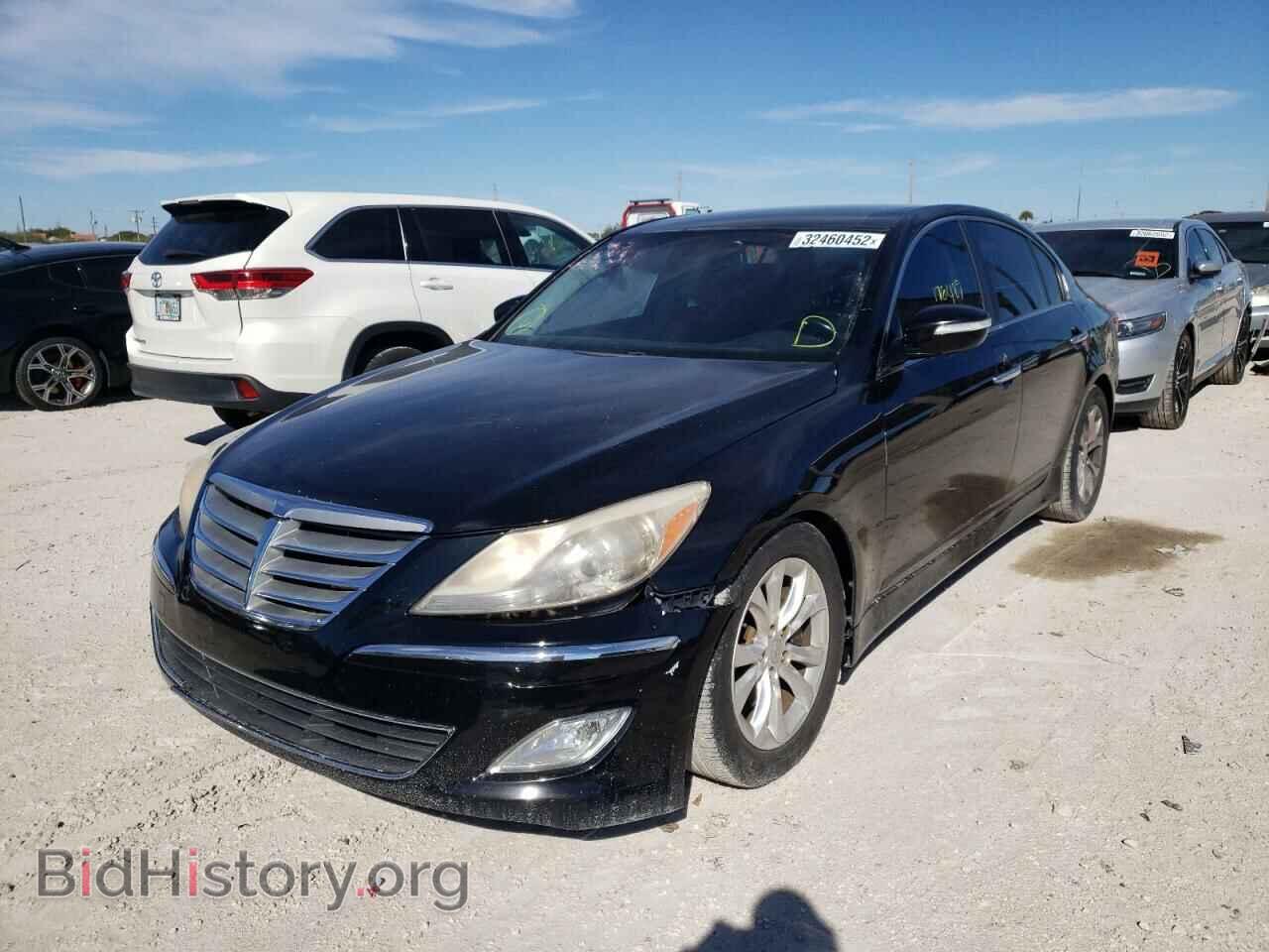 2013 HYUNDAI GENESIS - VIN: KMHGC4DD8DU215565 - Фото 2