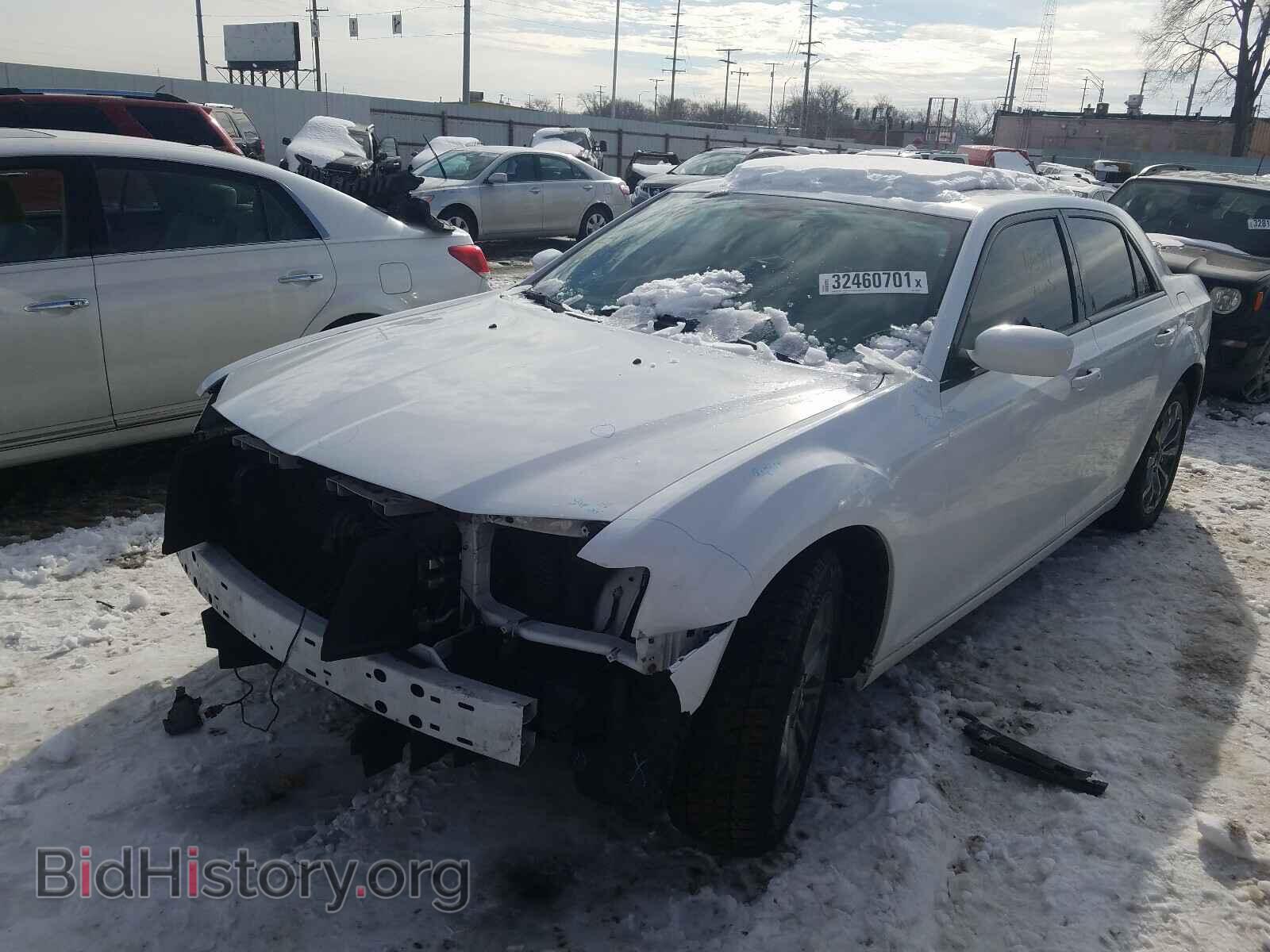 2014 CHRYSLER 300 - VIN: 2C3CCAGG8EH383996 - Фото 2