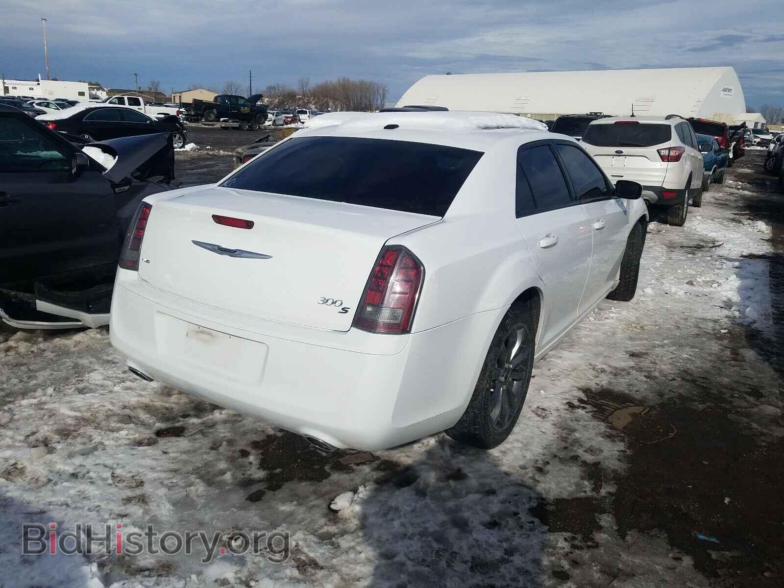 2014 CHRYSLER 300 - VIN: 2C3CCAGG8EH383996 - Фото 4