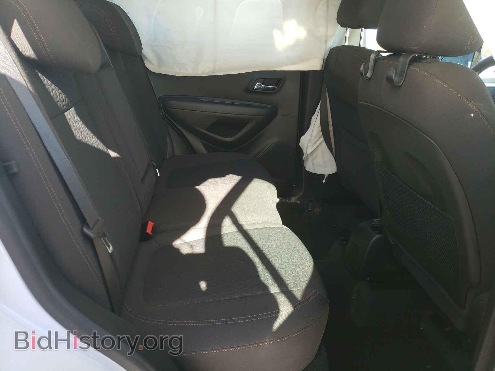 2017 CHEVROLET TRAX - VIN: KL7CJKSB0HB176094 - Фото 6