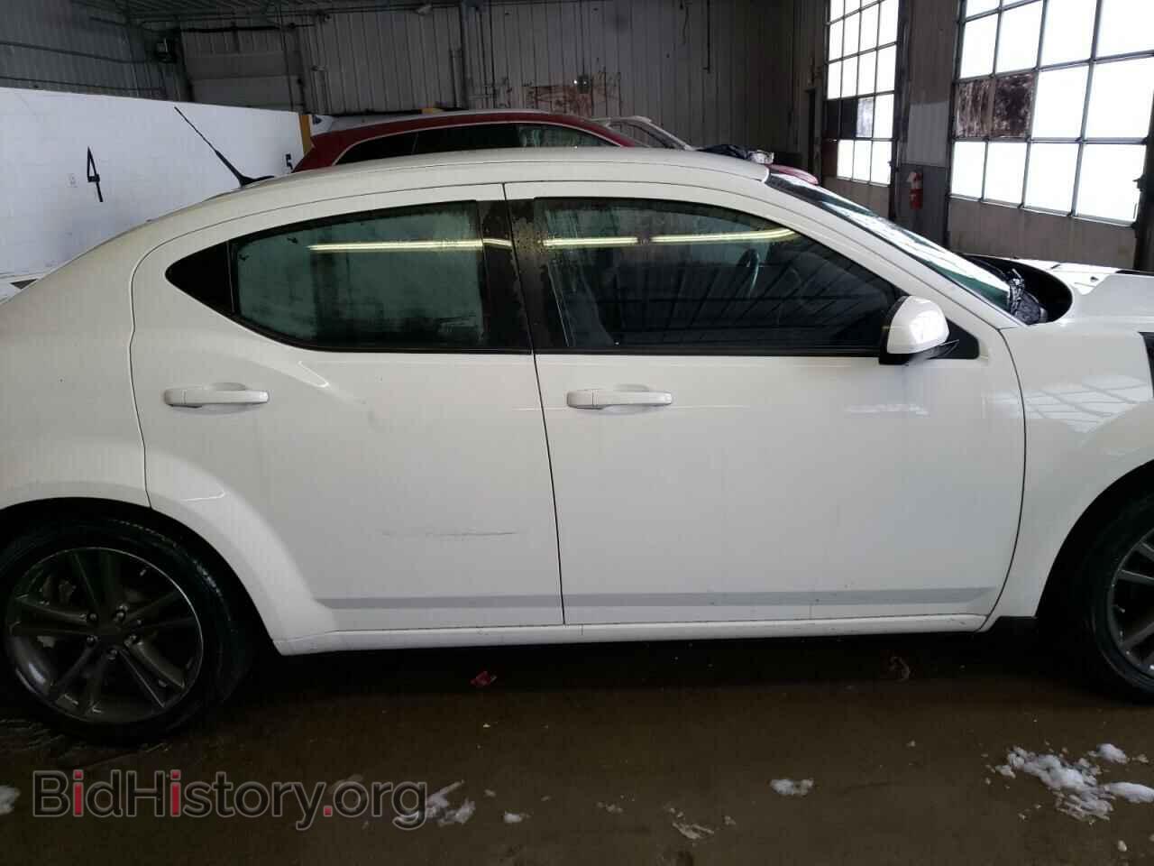2011 DODGE AVENGER - VIN: 1B3BD1FG3BN523205 - Фото 9