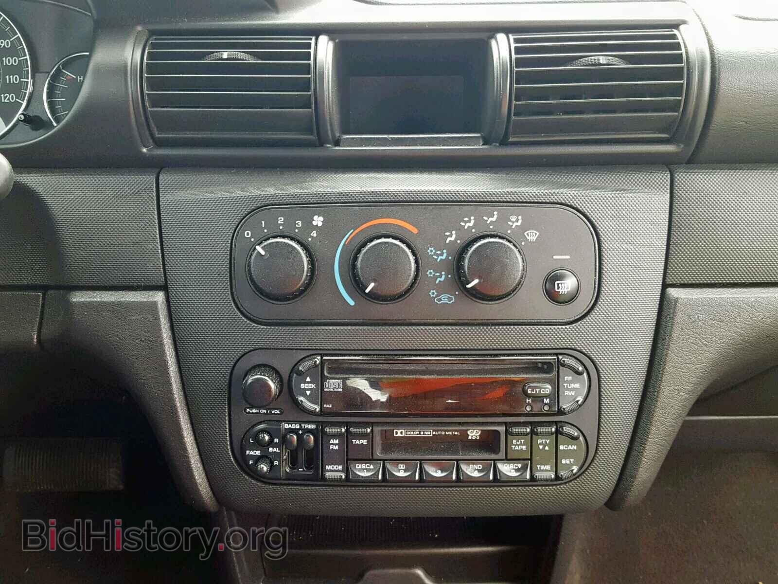 2004 CHRYSLER SEBRING - VIN: 1C3EL45X94N359824 - Фото 9