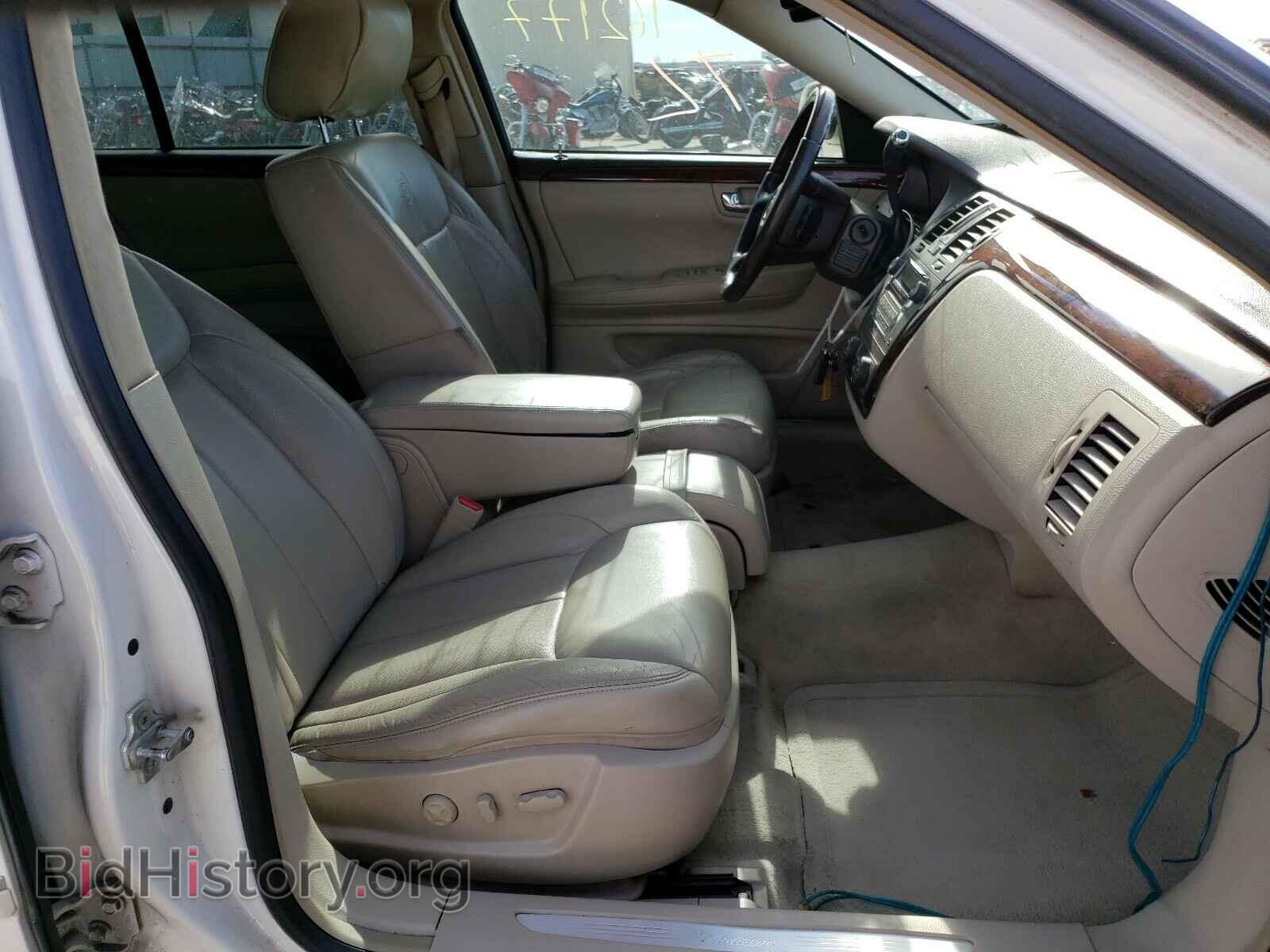 2011 CADILLAC DTS - VIN: 1G6KD5E67BU126961 - Фото 5