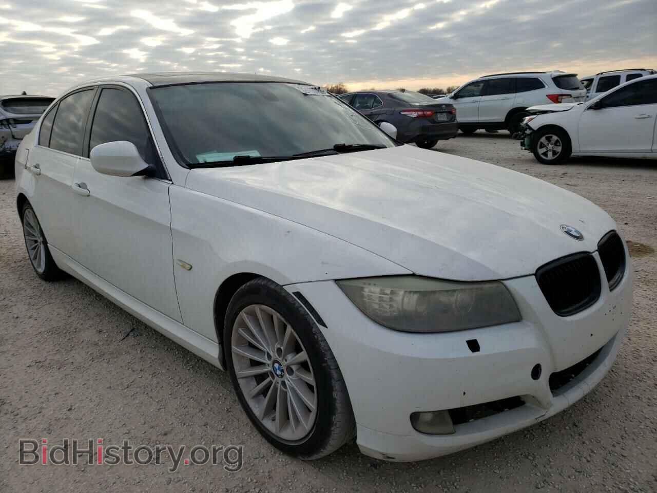 Фотография WBAPN7C55BA780071 - BMW 3 SERIES 2011