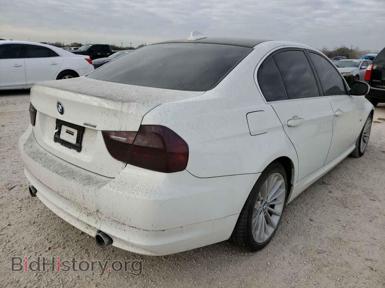 2011 BMW 3 SERIES - VIN: WBAPN7C55BA780071 - Фото 4