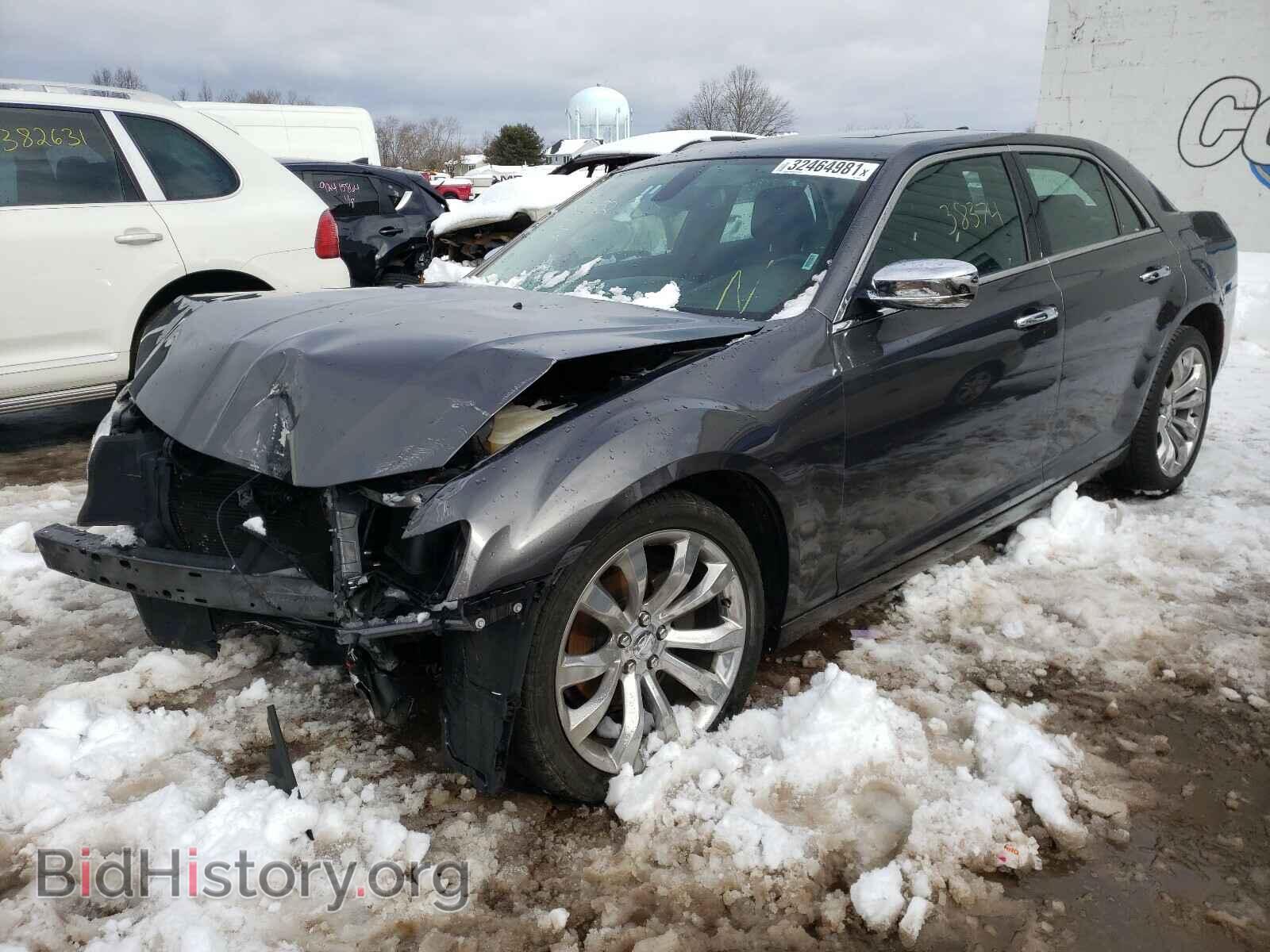 2019 CHRYSLER 300 - VIN: 2C3CCAEG8KH555555 - Фото 2