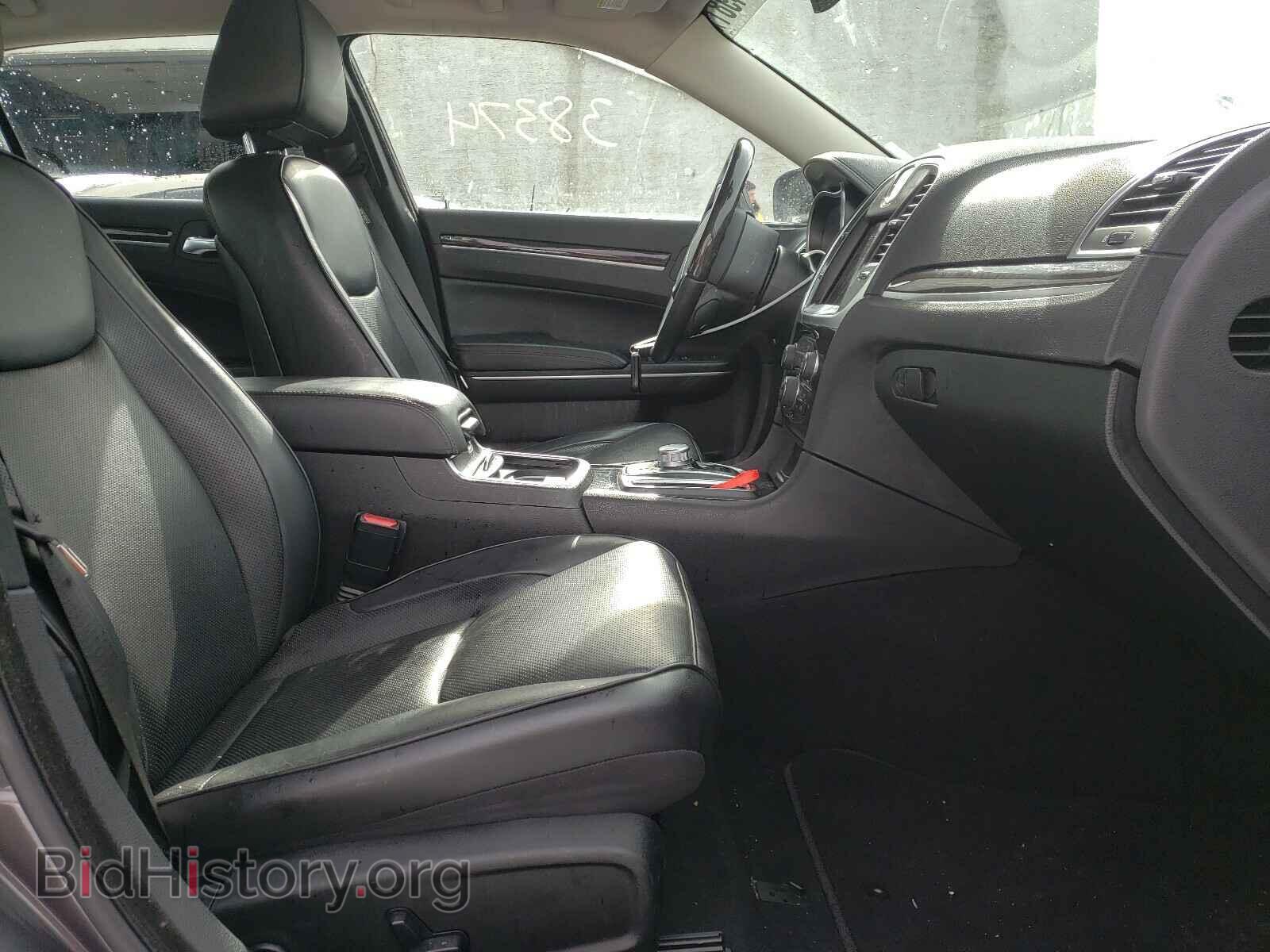 2019 CHRYSLER 300 - VIN: 2C3CCAEG8KH555555 - Фото 5