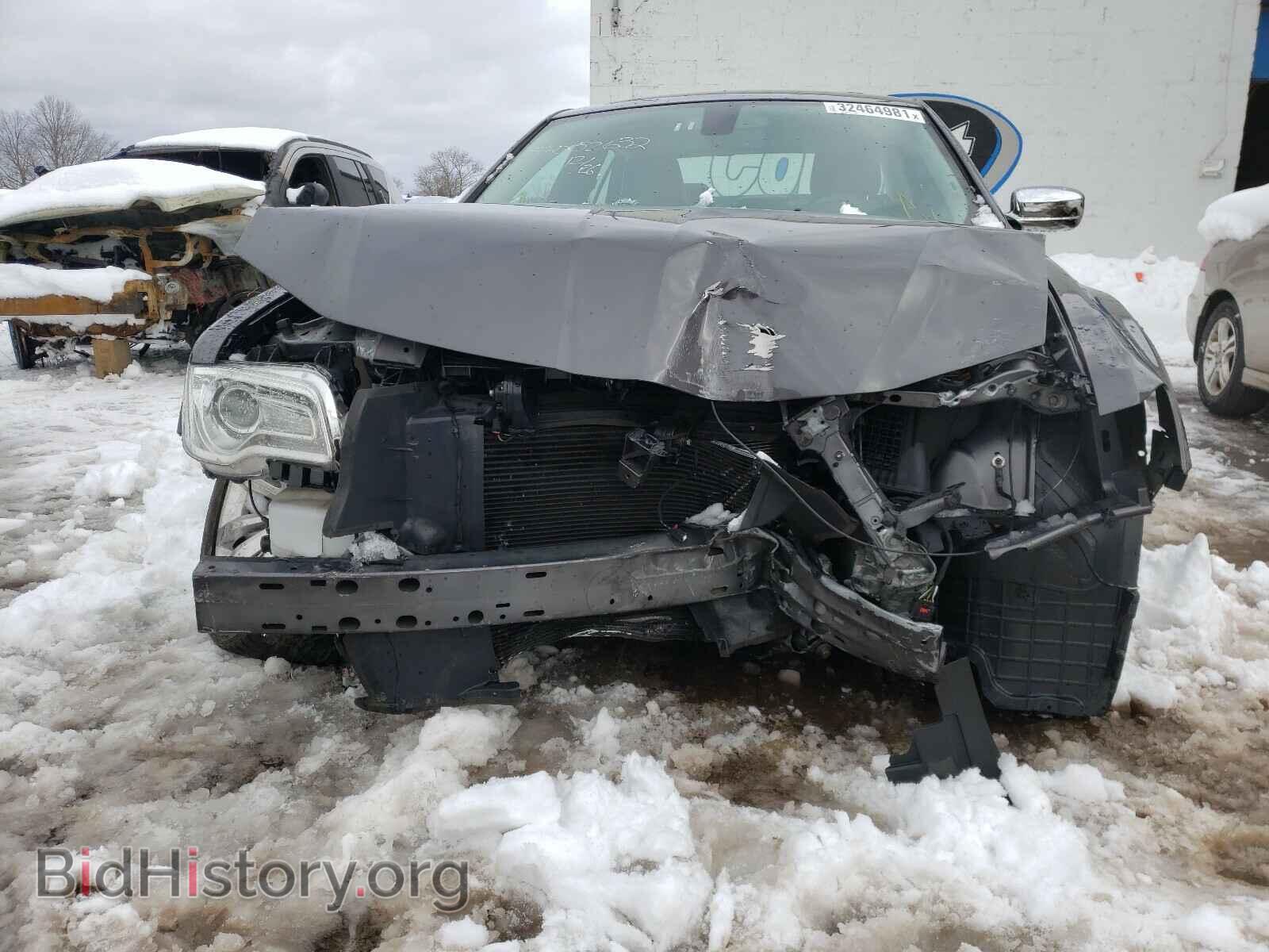 2019 CHRYSLER 300 - VIN: 2C3CCAEG8KH555555 - Фото 9