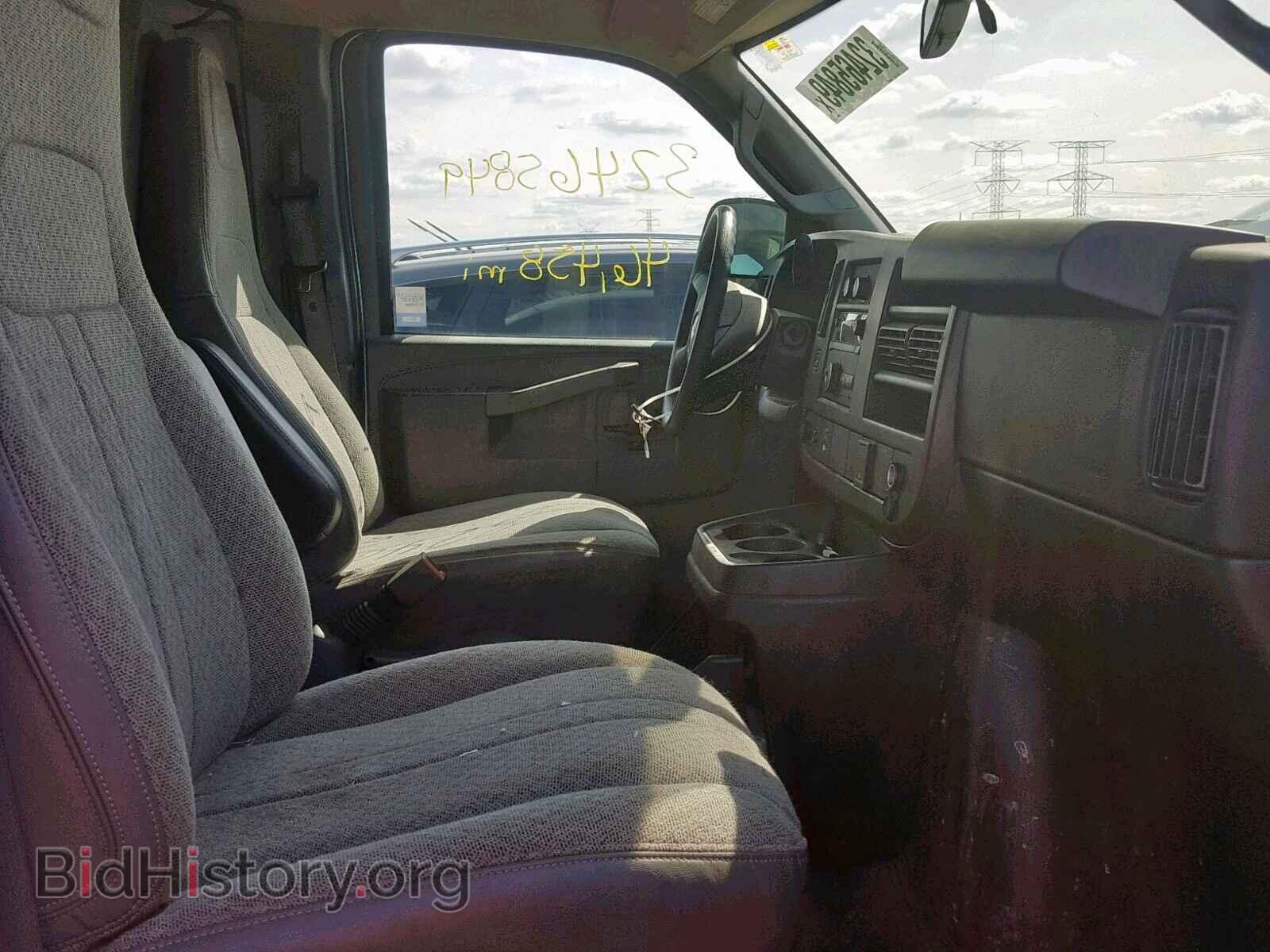 2017 CHEVROLET EXPRESS - VIN: 1GCWGAFF7H1110668 - Фото 5