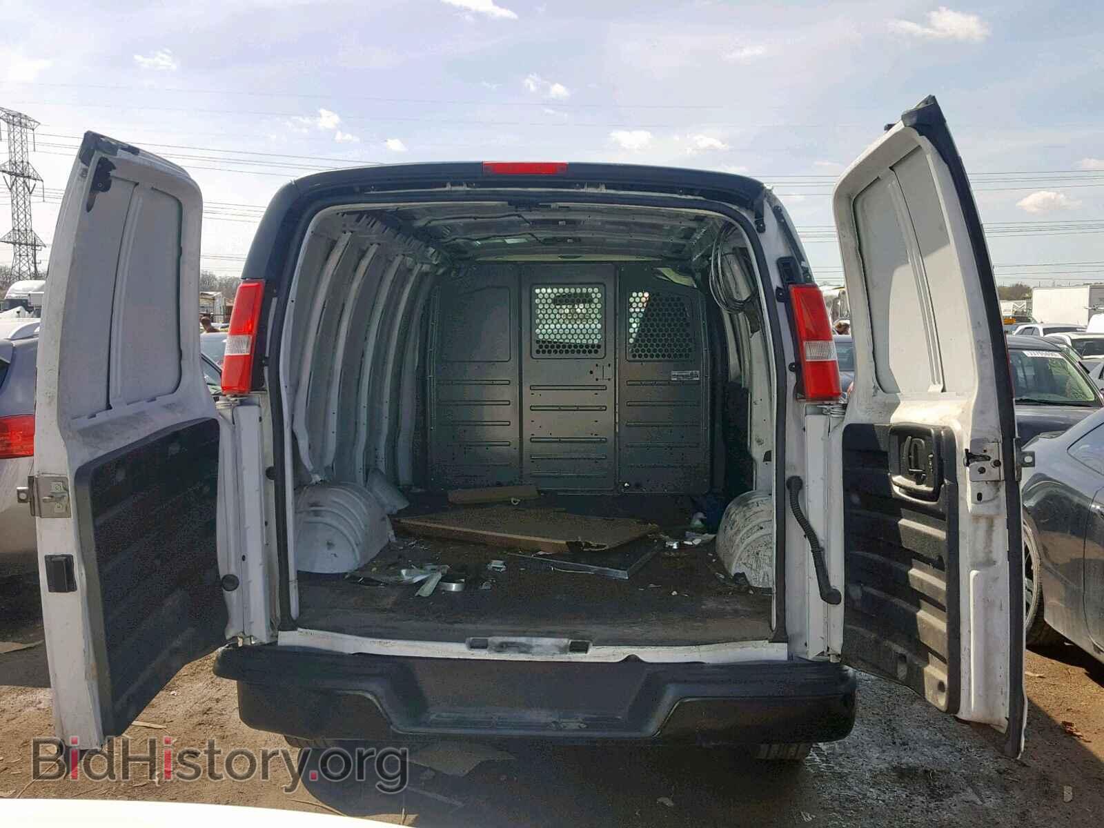 2017 CHEVROLET EXPRESS - VIN: 1GCWGAFF7H1110668 - Фото 9