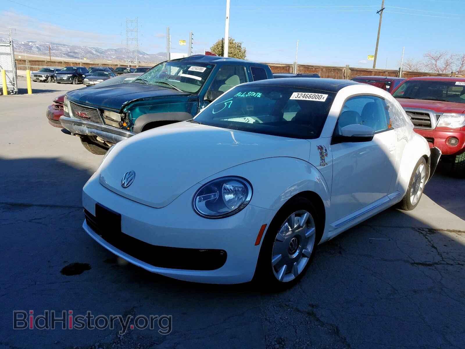 2012 VOLKSWAGEN BEETLE - VIN: 3VWJP7AT2CM638301 - Фото 2