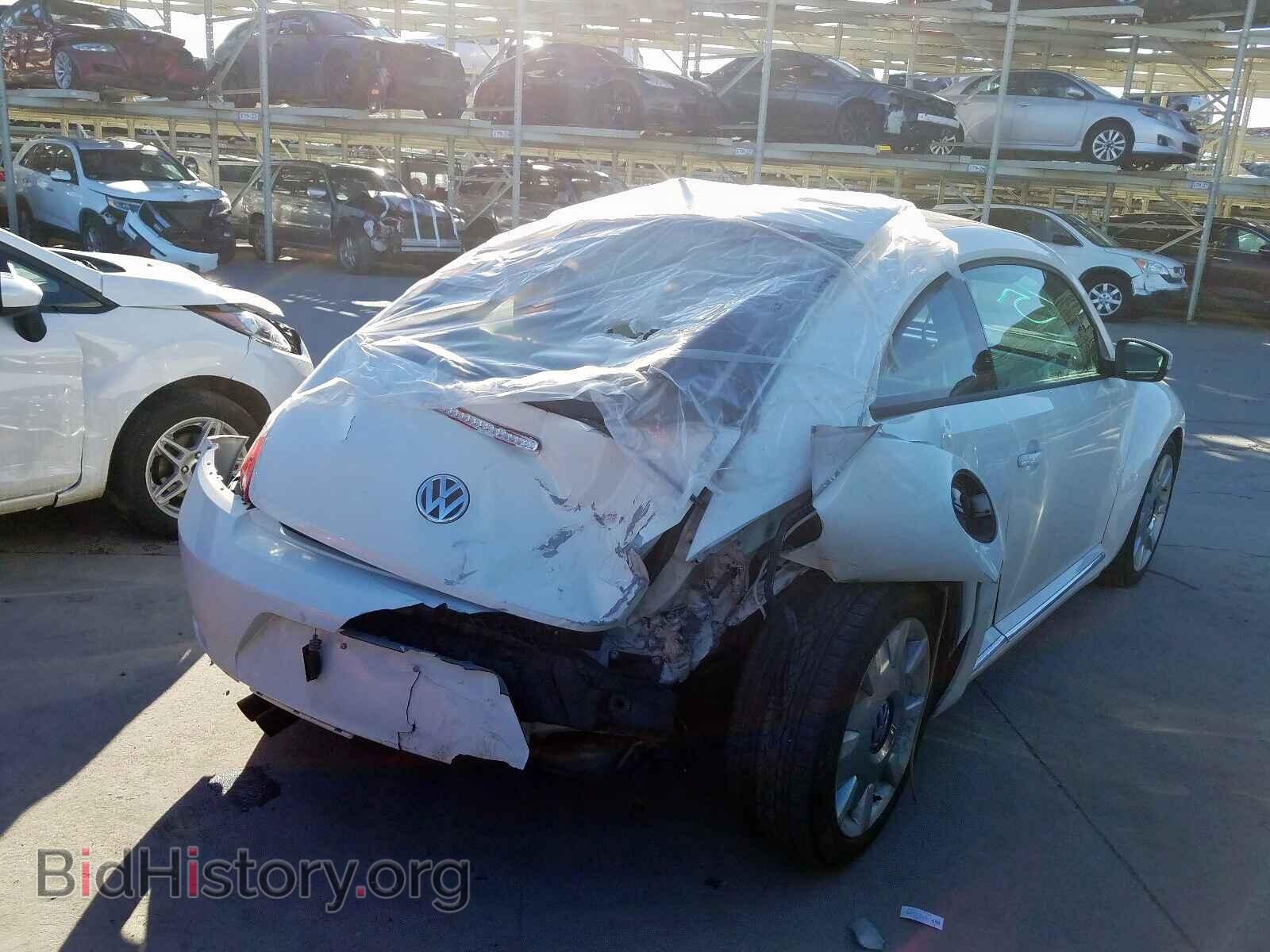 2012 VOLKSWAGEN BEETLE - VIN: 3VWJP7AT2CM638301 - Фото 4